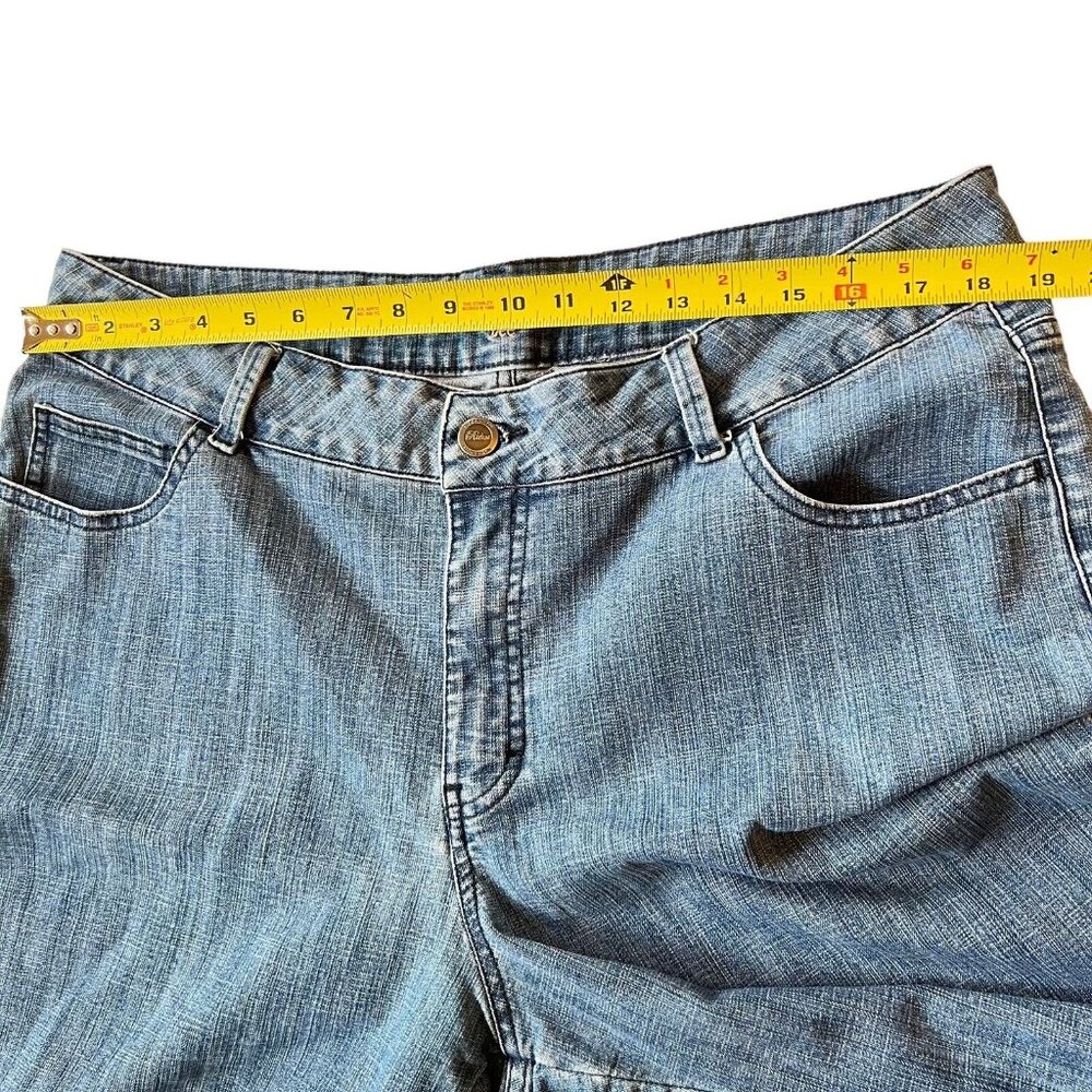 Lee Riders Mid Rise Denim Blue Short Womens Sz 18 M 5-Pocket Sparkle Details - Picture 10 of 10